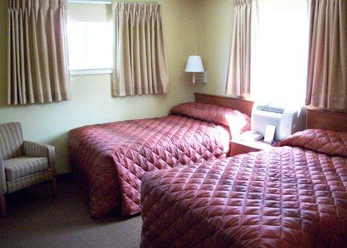 Stay Inn & Suites - Стокбридж Екстериор снимка